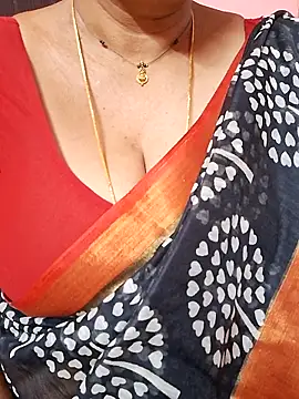 ananya956 online show from 02/16/26, 07:54