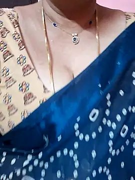 ananya956 online show from 05/25/26, 09:59