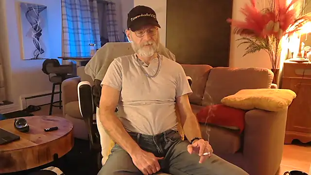 Towndude123 online show from 02/24/25, 02:19