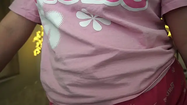 MagicPeachh  online show from 02/28/25, 01:03