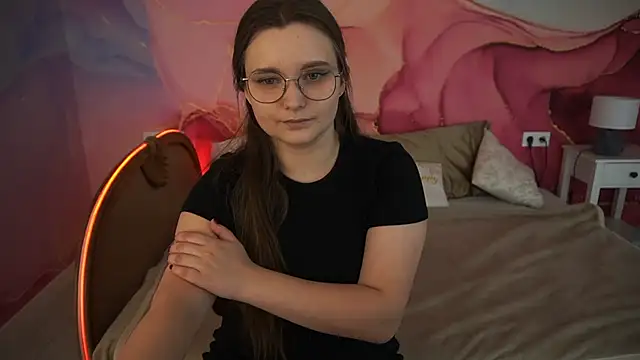 MagicPeachh  online show from 09/22/25, 01:02