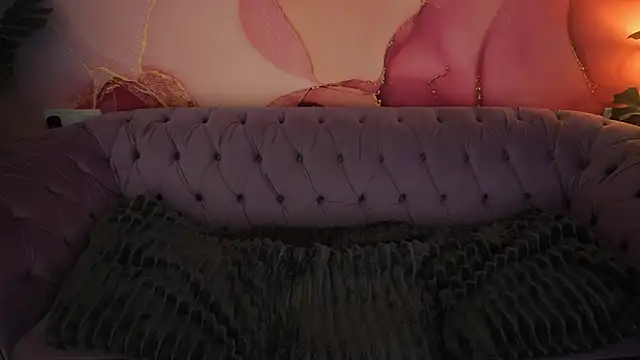 MagicPeachh  online show from 11/17/25, 01:28