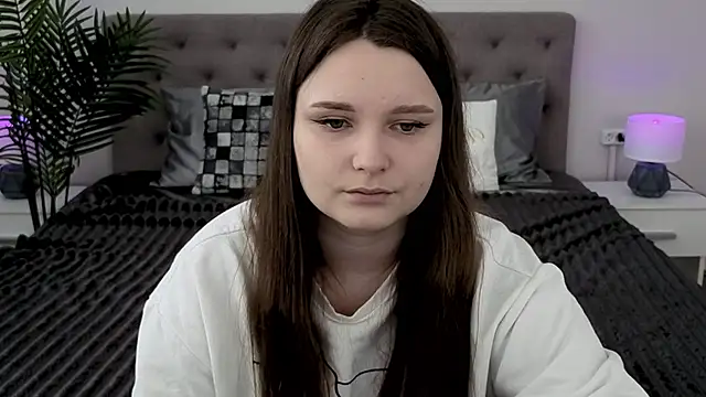 MagicPeachh  online show from 03/16/26, 07:23