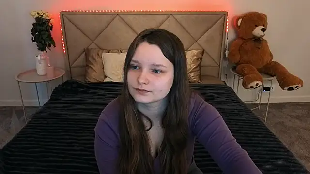 MagicPeachh  online show from 03/20/26, 07:13