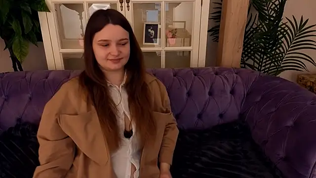 MagicPeachh  online show from 03/30/26, 06:47