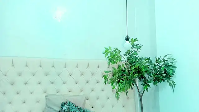 Victoria Coleman online show from 01/24/25, 01:45