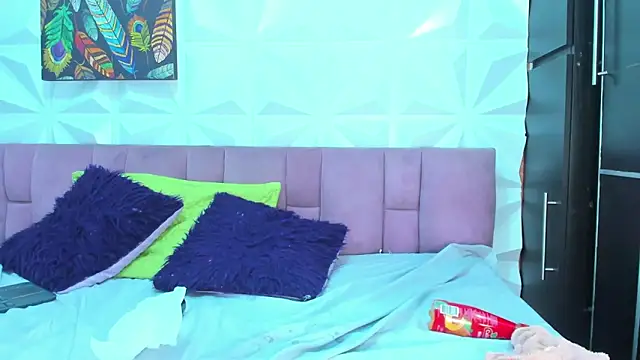 Victoria Coleman online show from 02/07/25, 02:26