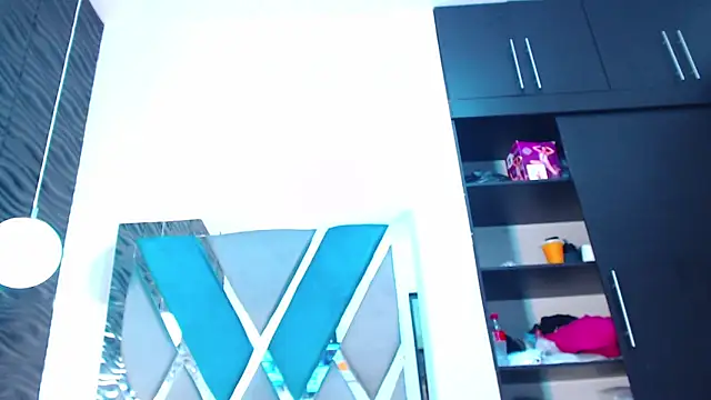 Victoria Coleman online show from 09/11/25, 12:27