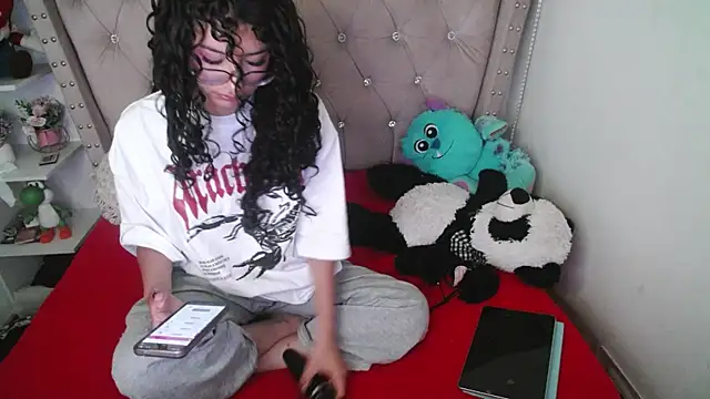 CherieCurl online show from 12/16/25, 02:55