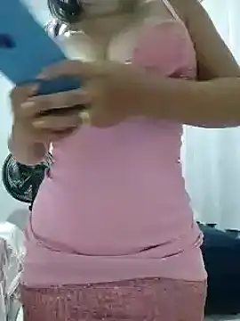 Snapshot of BrendaBittencourt chatting on 12/02/24, 11:07 BrendaBittencourt online show from 12/02/24, 11:07