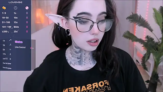 Dixi Pixi  online show from 01/25/25, 05:40