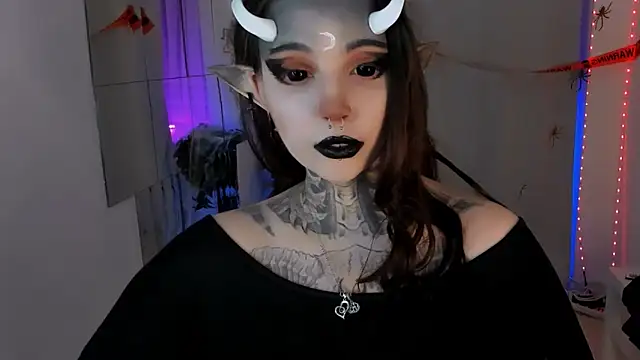 Dixi Pixi  online show from 10/31/25, 05:30