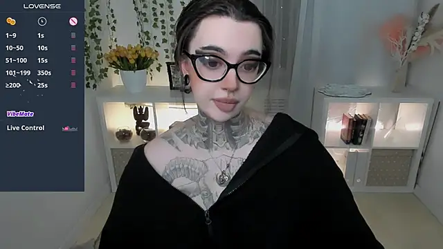 Snapshot of Dixi_Pixi_ chatting on 05/23/26, 05:45 Dixi Pixi online show from 05/23/26, 05:45