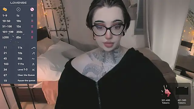 Snapshot of Dixi_Pixi_ chatting on 05/28/26, 08:11 Dixi Pixi online show from 05/28/26, 08:11
