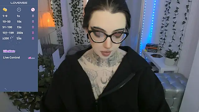 Snapshot of Dixi_Pixi_ chatting on 06/04/26, 05:35 Dixi Pixi online show from 06/04/26, 05:35