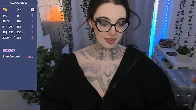Snapshot of Dixi_Pixi_ chatting on 06/07/26, 05:44 Dixi Pixi online show from 06/07/26, 05:44