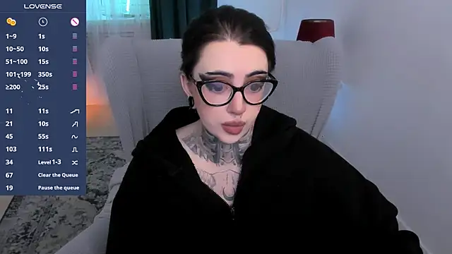 Snapshot of Dixi_Pixi_ chatting on 06/13/26, 05:27 Dixi Pixi online show from 06/13/26, 05:27