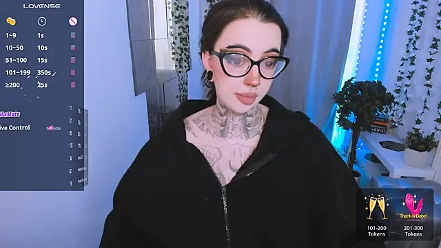 Snapshot of Dixi_Pixi_ chatting on 06/20/26, 05:43 Dixi Pixi online show from 06/20/26, 05:43