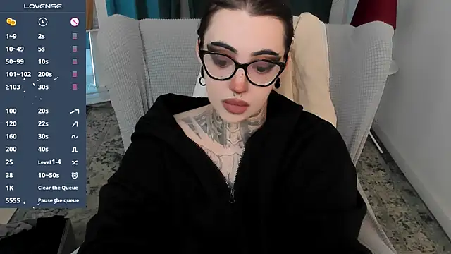 Snapshot of Dixi_Pixi_ chatting on 07/05/26, 10:22 Dixi Pixi online show from 07/05/26, 10:22