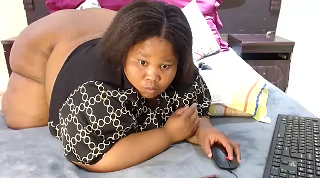 19bootylicious online show from 03/10/25, 05:11