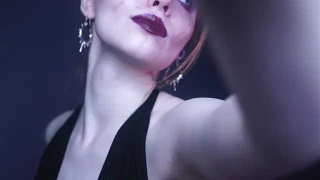 ginger hugs online show from 02/09/25, 10:11