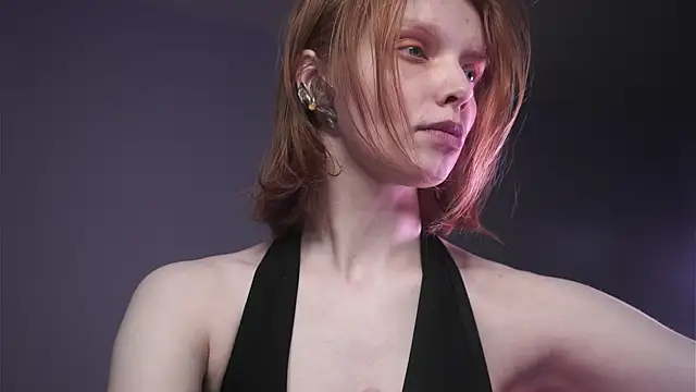 ginger hugs online show from 02/23/25, 04:17