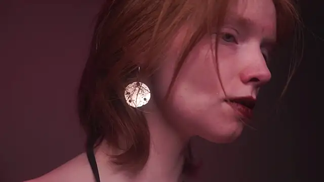 ginger hugs online show from 09/25/25, 10:13