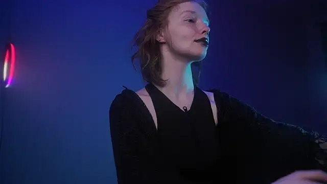 ginger hugs online show from 10/08/25, 10:07