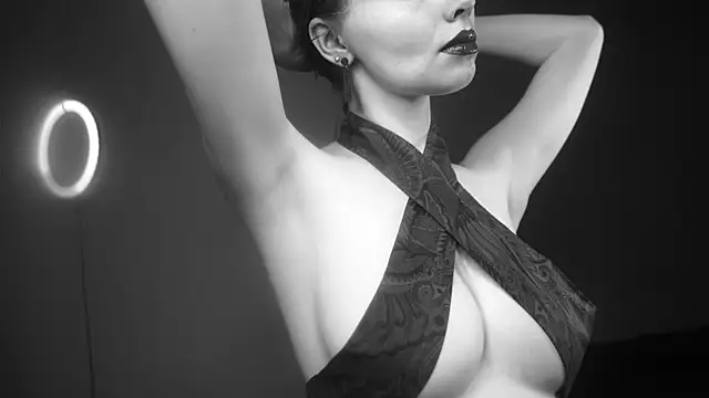 ginger hugs online show from 10/23/25, 10:19