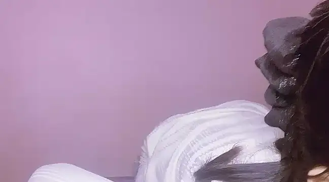 Yenzhing online show from 12/19/24, 04:57