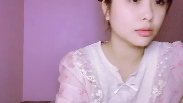 Yenzhing online show from 02/17/25, 06:20