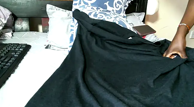 curvy natallie online show from 03/18/25, 12:36