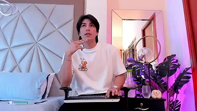 Karimferrer online show from 01/03/25, 03:38