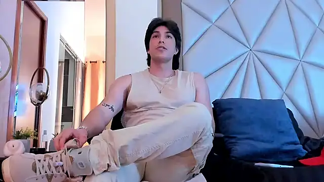 Karimferrer online show from 02/06/25, 07:35