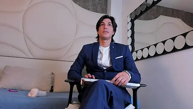 Karimferrer online show from 09/19/25, 08:09