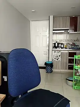 LisbethMoore  online show from 12/17/25, 03:29