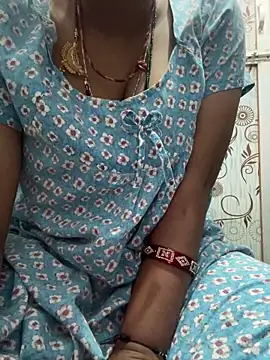 Snapshot of Spicy_sari_girl chatting on 04/06/26, 04:46 Spicy sari girl online show from 04/06/26, 04:46