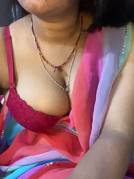 Snapshot of Spicy_sari_girl chatting on 04/09/26, 06:19 Spicy sari girl online show from 04/09/26, 06:19