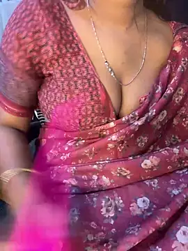 Snapshot of Spicy_sari_girl chatting on 04/27/26, 04:32 Spicy sari girl online show from 04/27/26, 04:32