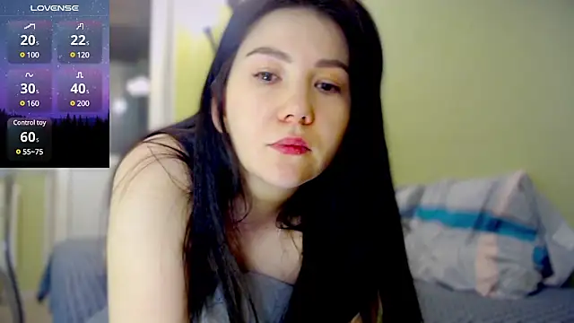 Snapshot of AlexaCruze chatting on 01/14/25, 12:43 AlexaCruze online show from 01/14/25, 12:43