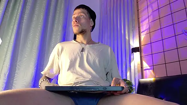 french sexx online show from 02/26/26, 07:40