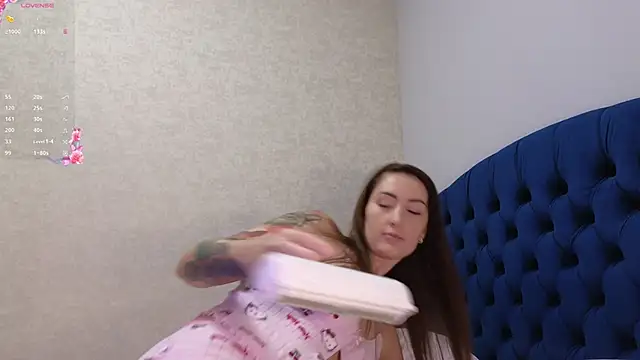 kimmie meow online show from 10/30/25, 06:52