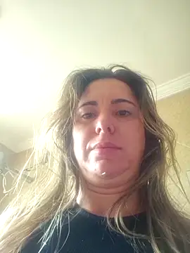 josyflores01 online show from 02/21/26, 12:06