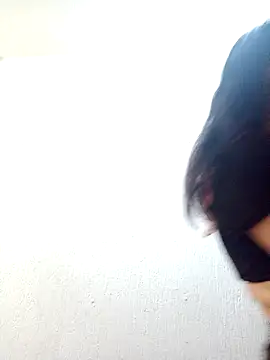 Hanha00 online show from 10/30/25, 05:35