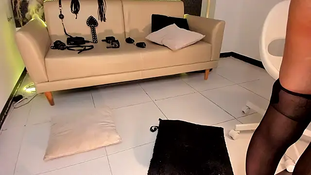 RACHEL EV online show from 02/08/25, 07:59