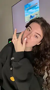 Kimi Ass online show from 12/04/25, 10:57