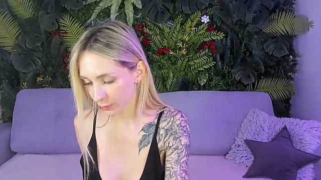 Horny Blond online show from 11/08/25, 09:09