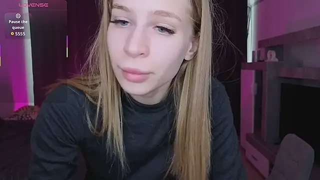 Elis Fox online show from 03/17/26, 11:02