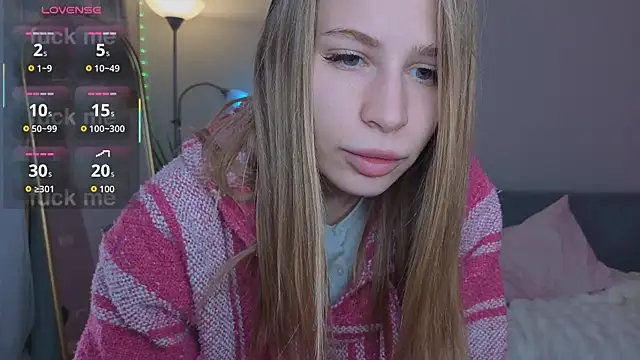Snapshot of Elis_Fox chatting on 05/05/26, 10:01 Elis Fox online show from 05/05/26, 10:01