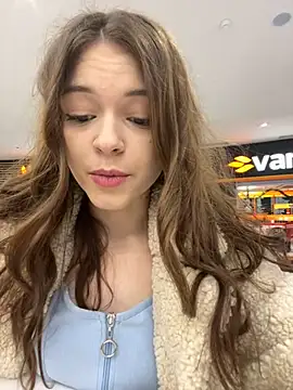 Snapshot of Times__Square chatting on 12/02/24, 07:14 Times Square online show from 12/02/24, 07:14